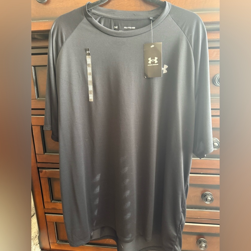 Under Armour Men's Charcoal Short-Sleeve Athletic Tee